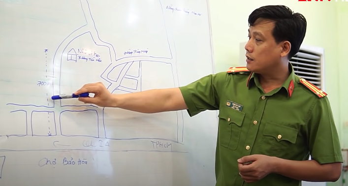 Ban chuyên án thành lập 3 tổ công tác, giao trách nhiệm cho Đội Cảnh sát hình sự Công an huyện. Xâu chuỗi các mối quan hệ với chủ nhà, sàng lọc khoảng 40 đối tượng có tiền án, tiền sự, có nhiều biểu hiện nghi vấn về hình sự, ma túy trên địa bàn các huyện và TP Long Khánh giáp ranh với huyện Xuân Lộc. Đặc biệt, tổ chức điều tra truy xét từ dấu vết, đặc điểm của đối tượng đội chiếc nón màu hồng di chuyển trên đường.