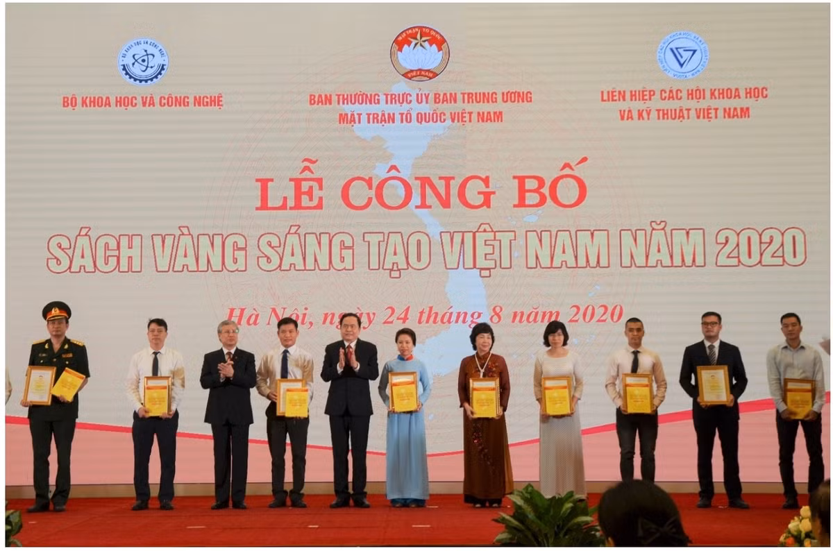 Nguoi chung suc lam len “linh hon” cua khoa hoc moi truong o Viet Nam-Hinh-2