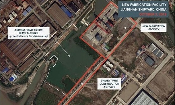 Trung tâm Nghiên cứu Quốc tế và Chiến lược (CSIS) của Mỹ mới đây công bố những bức ảnh vệ tinh chụp trong năm 2018 cho thấy diện tích của nhà máy đóng tàu Giang Nam nằm ở thành phố Thượng Hải, Trung Quốc hiện đạt 11,5 km2.