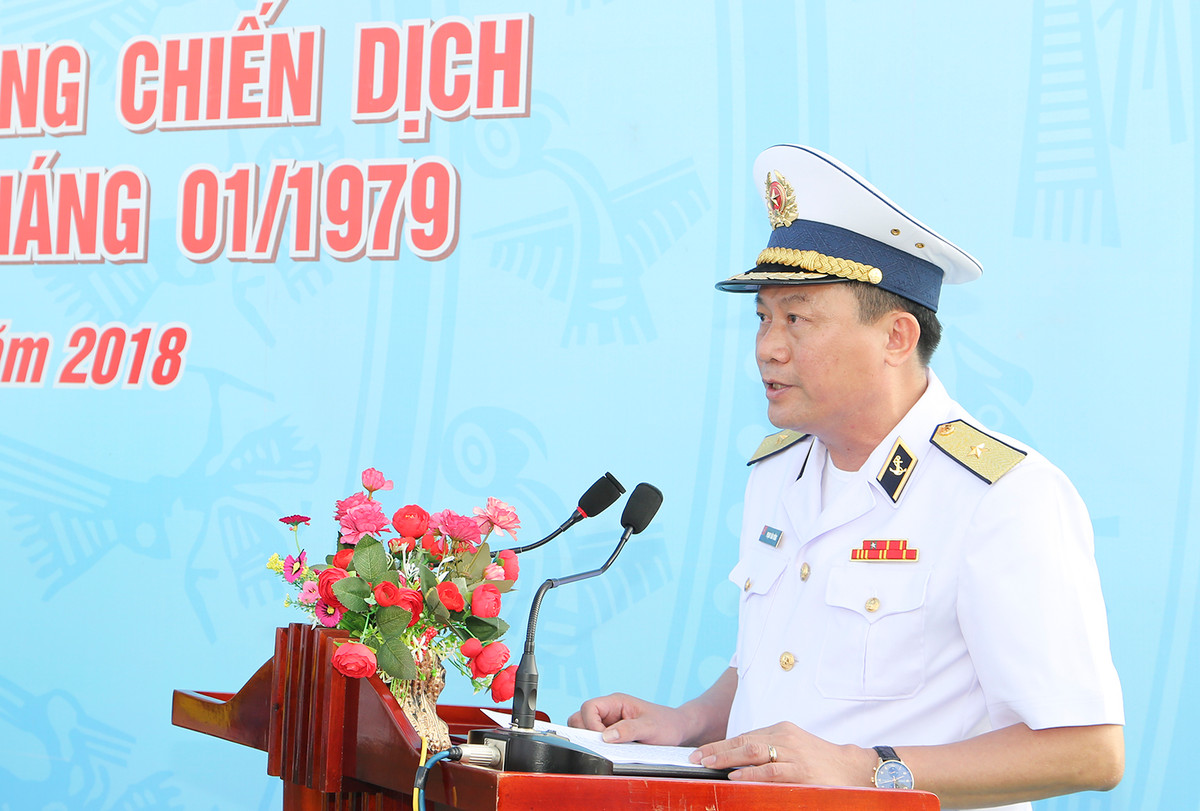 Quan chung Hai quan ky niem 40 nam Chien dich do bo Ta Lon