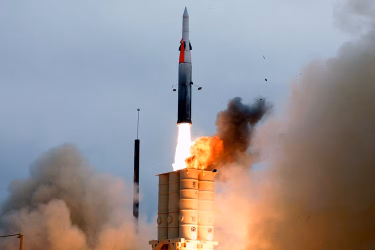 Syria doa ban ten lua, Israel hot hoang trien khai 