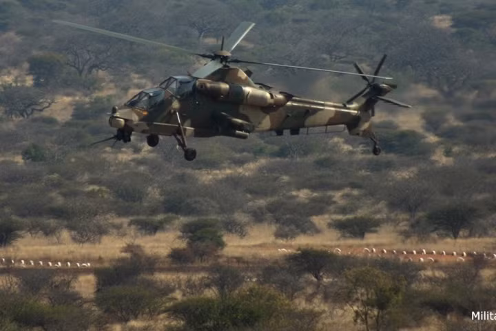 Máy bay có tốc độ hành trình tối đa là 309km/h, với tầm bay 940km.