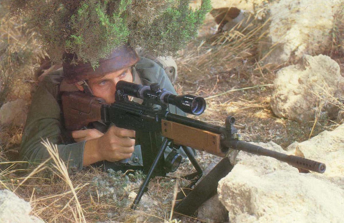 Súng có chiều dài tổng thể 1.115mm trong đó nòng dài 508mm. Ảnh: Armslist.