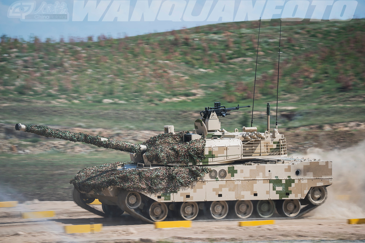 Và nhiều khả năng Type 15 cũng sẽ được Trung Quốc trang bị cho lực lượng hải quân đánh bộ vì chúng có trọng lượng nhẹ dễ di chuyển và triển khai ở nhiều loại địa hình khác nhau, tuy nhiên dòng xe tăng này cũng có một nhược điểm là khả năng lội nước kém. Nguồn ảnh: Wanquan Foto.