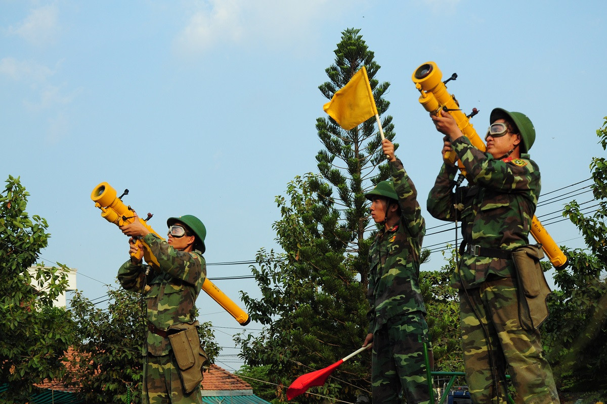 Trung đội tên lửa A72, Lữ đoàn Phòng không 77, Quân khu 7 luyện tập chiến đấu. Nguồn ảnh: Báo Quân khu 7.