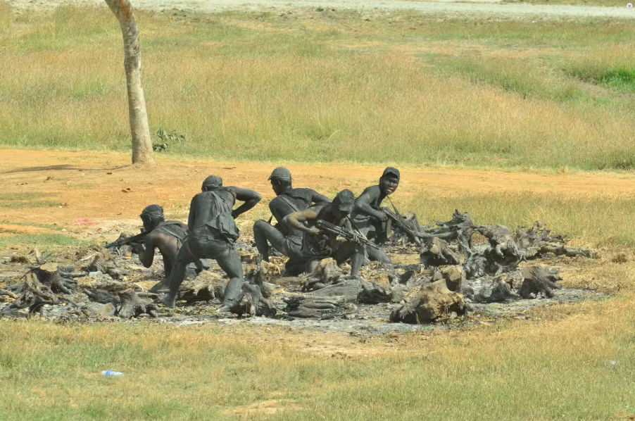 Bộ đội đặc công ngụy trang trong phối hợp hiệp đồng binh chủng trong diễn tập huấn luyện trong năm 2018. Nguồn ảnh: Báo Quân khu 7.