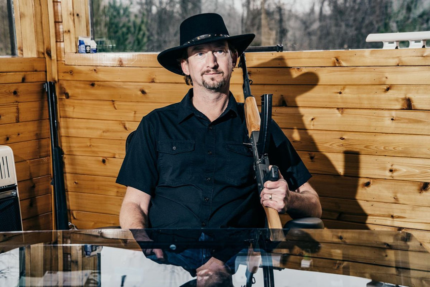 Nhiều người chán việc sở hữu súng máy nên giao nộp lại cho Cục Rượu, Thuốc lá, Súng và Chất nổ để phá hủy. Goepfert đã tìm đến các nhà sưu tập súng muốn ngừng kinh doanh, hay các cá nhân sở hữu súng máy không muốn giữ súng để mua lại chúng một cách hợp pháp. Khi số lượng súng máy hợp pháp ngày càng ít đi, giá trị của chúng lại tăng lên.