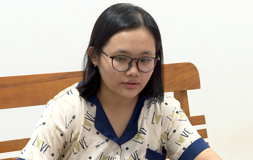 Nu sinh giet cha bang xyanua bi de nghi truy to nhung toi danh nao?