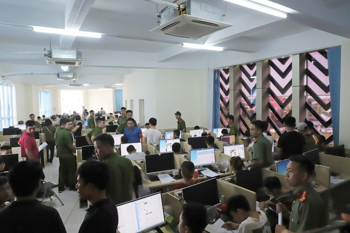 Theo xác định sơ bộ của cơ quan Công an, số tiền đã giao dịch trên hệ thống đánh bạc này là trên 3 tỷ nhân dân tệ, tương đương với hơn 10 nghìn tỷ đồng Việt Nam. Cùng với đó, Cơ quan Công an thu giữ gần 2 nghìn điện thoại thông minh, hơn 530 máy tính các loại, nhiều thẻ ngân hàng, tiền mặt cùng nhiều đồ vật và tài liệu có liên quan khác. 