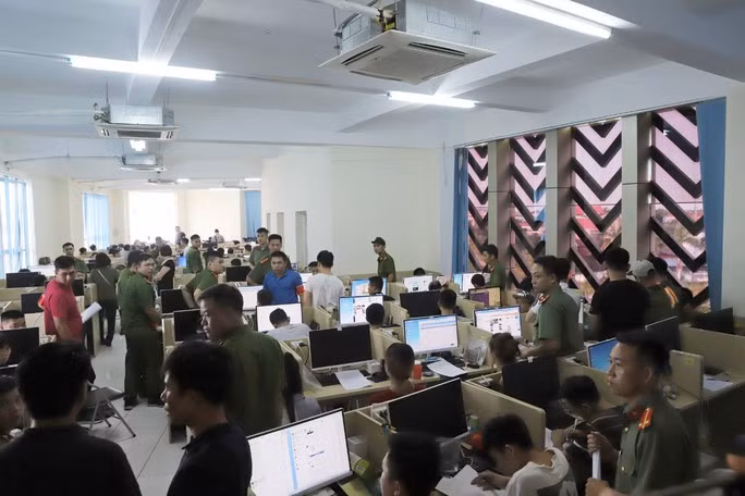 Theo xác định sơ bộ của cơ quan Công an, số tiền đã giao dịch trên hệ thống đánh bạc này là trên 3 tỷ nhân dân tệ, tương đương với hơn 10 nghìn tỷ đồng Việt Nam. Cùng với đó, Cơ quan Công an thu giữ gần 2 nghìn điện thoại thông minh, hơn 530 máy tính các loại, nhiều thẻ ngân hàng, tiền mặt cùng nhiều đồ vật và tài liệu có liên quan khác. 