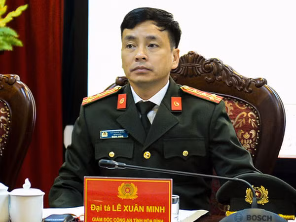 Từ thực tiễn đấu tranh với tội phạm sử dụng công nghệ cao, đại tá Lê Xuân Minh đã tham mưu cho lãnh đạo Tổng cục Cảnh sát xây dựng, triển khai hiệu quả Kế hoạch đấu tranh phòng, chống tội phạm đánh bạc và tổ chức đánh bạc trên mạng internet; Nghiên cứu, xây dựng thành công các phần mềm giám sát tình trạng truy cập của các website cờ bạc, cá độ bóng đá, từ đó tổng hợp, phân tích và chuyển hướng truy cập các tên miền và máy chủ của các website nêu trên sang trang web cảnh báo do C50 quản lý; Xây dựng các mạng giả lập để phân tích các thủ đoạn tiến công của tội phạm từ đó triển khai các giải pháp phòng ngừa hiệu quả. 