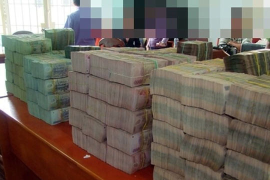 Vụ án “Buôn lậu; Vận chuyển trái phép hàng hoá, tiền tệ qua biên giới” (Vụ án buôn lậu 51 kg vàng và vận chuyển trái phép qua biên giới 200.000 USD) xảy ra tại thành phố Châu Đốc, tỉnh An Giang. (Ảnh minh họa) 