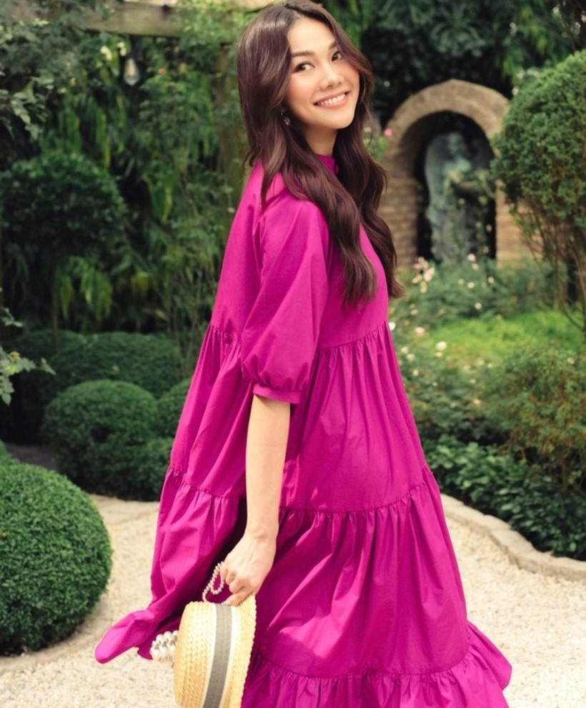 Choang ngop truoc biet thu be the cua Thanh Hang