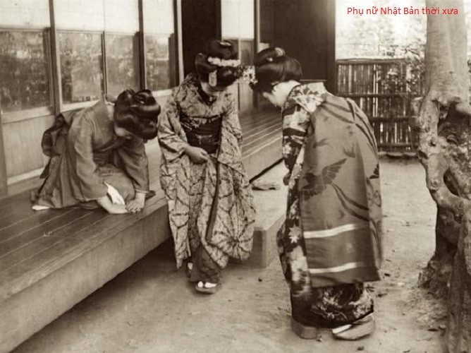 Lễ nghi chào hỏi có từ lâu đời ở Nhật Bản. Ảnh QQ.