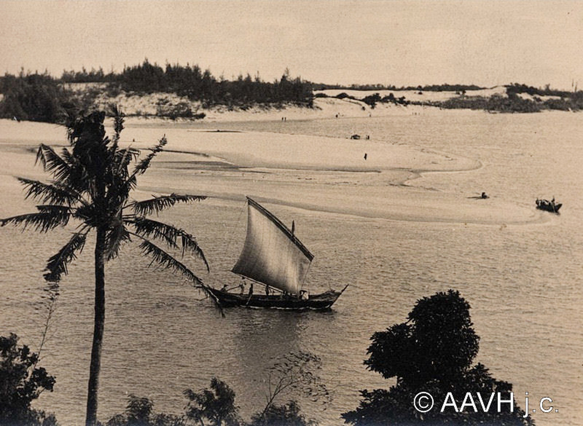 Khung cảnh vùng cửa biển, 1936. Ảnh: Aavh.org.
