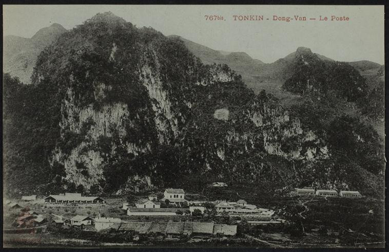 Khung cảnh núi non hùng vĩ ở Đồng Văn, Hà Giang. Ảnh: Rmn.fr.