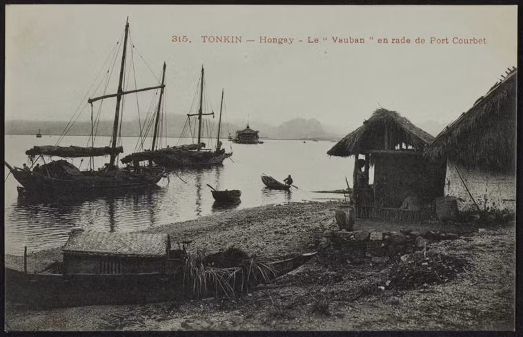 Khu vực gần quân cảng Port Courbet bên bờ vịnh Cửa Lục, Hòn Gai. Ảnh: Rmn.fr.