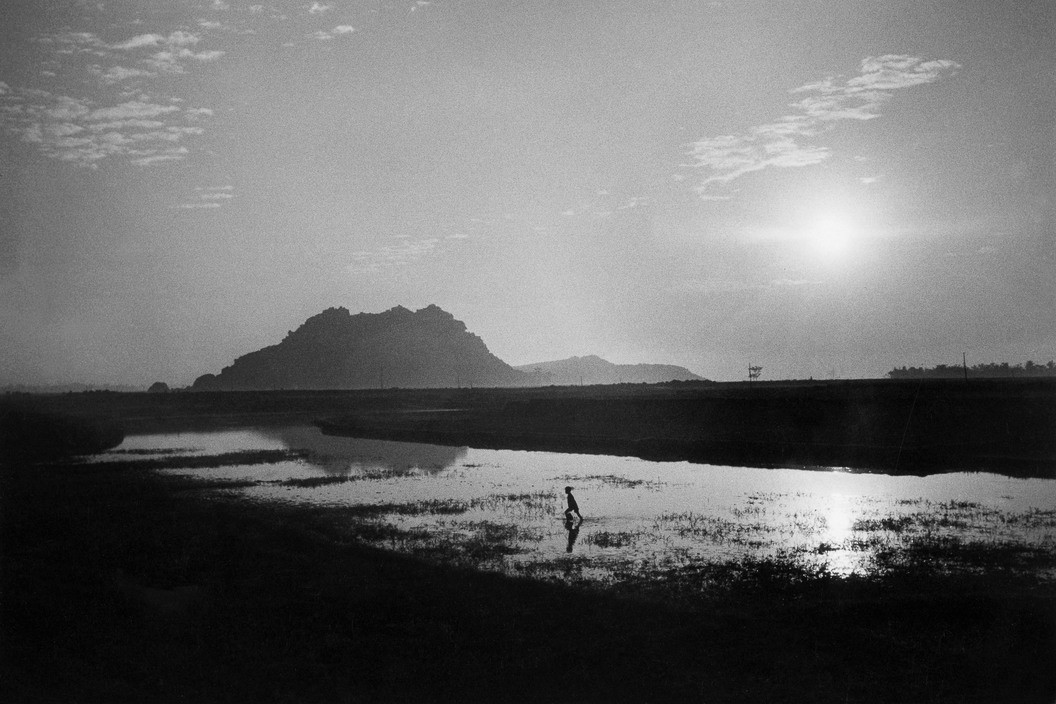 Khung cảnh ở Ninh Bình năm 1969. Ảnh: Marc Riboud/ Magnum.