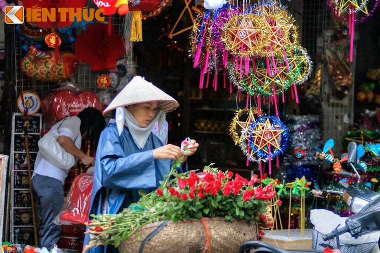 Đây chính là biểu tượng của sự cân bằng, hòa hợp trong thế giới. Vì vậy, chiếc đèn hình ông sao có tác dụng xua đuổi ma quỷ, cầu mong sự may mắn, bình an trong cuộc sống…