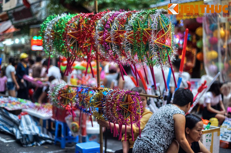 Trên phương diện văn hóa, người phương Đông quan niệm rằng hình ảnh ngôi sao 5 cánh tượng trưng cho ngũ hành tương sinh tương khắc trong phong thủy (Kim-Mộc-Thủy-Hỏa-Thổ).