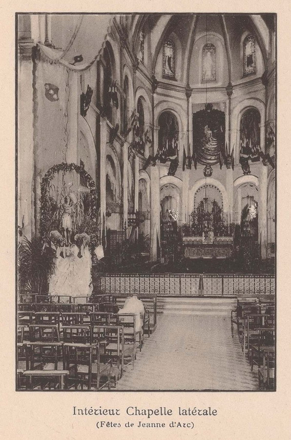Cung thánh của nhà thờ Đức Bà trong ngày lễ Thánh Jeanne d'Arc. Ảnh: Ludovic Crespin.