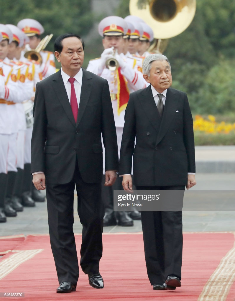 Chủ tịch nước tiếp đón Nhật hoàng Akihito tại Phủ Chủ tịch ở Hà Nội, 1/3/2017. Ảnh: Getty.