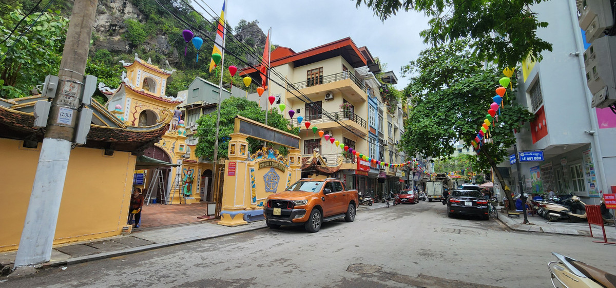 Tuyến phố đi bộ Bài Thơ được đưa vào khai thác sẽ là sản phẩm du lịch mới góp phần đa dạng hoá các sản phẩm du lịch trên địa bàn, đẩy mạnh quảng bá, xúc tiến, nâng cao chất lượng dịch vụ để thu hút nhiều hơn du khách đến với Hạ Long, Quảng Ninh.