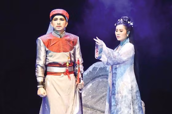 Vi sao nhieu vi vua cuoi lai hoang hau cua trieu truoc?