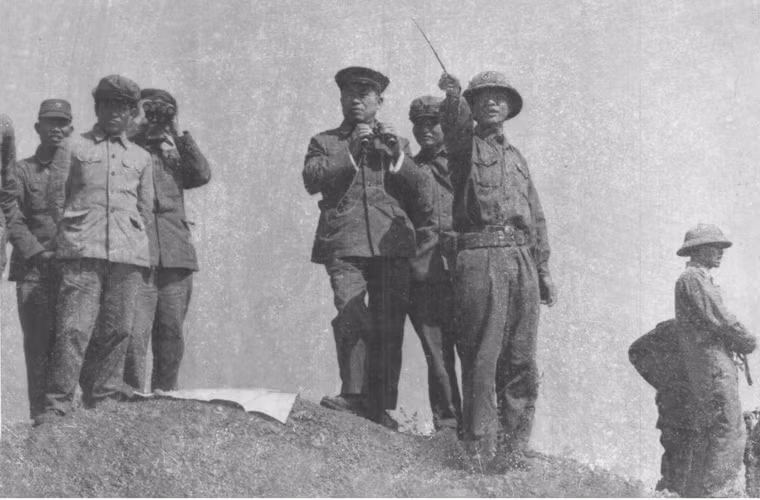 Cùng quân giải phóng Campuchia làm địch vận, kêu gọi quân Pôn-pốt ra hàng.