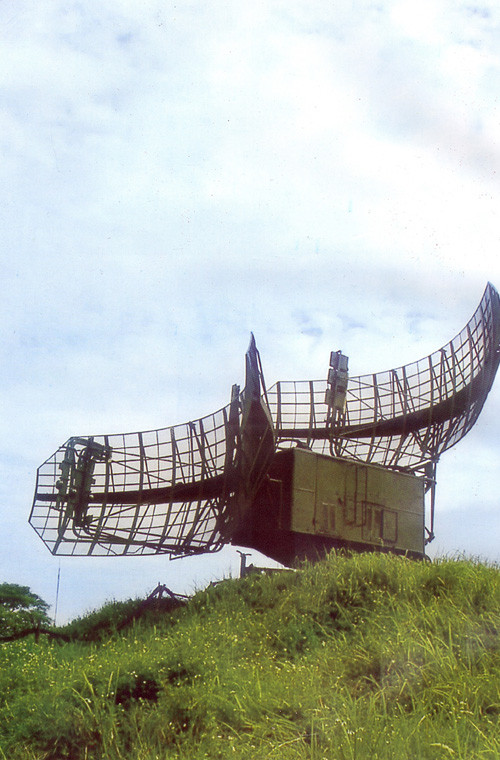 Ra đa luôn luôn cảnh giới, là mắt thần phát hiện đối phương từ xa.