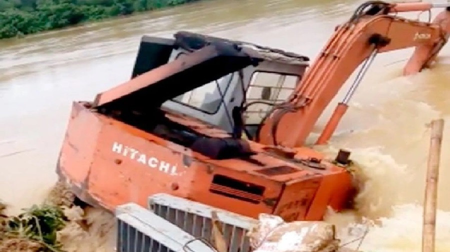 Thanh Hoa: Can canh tuyen de song Cau Chay bi nut vo, xuong cap-Hinh-3