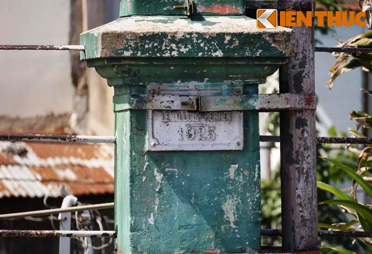 Cầu Nhị Thiên Đường được xây dựng từ năm 1925 với kiến trúc rất hiện đại và gắn bó với bao tầng lớp nhân dân Sài Gòn, TP HCM suốt 90 năm qua.