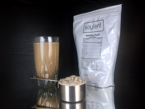 Soylent được biết đến là loại bột có thể cung cấp tất cả các chất dinh dưỡng cần thiết cho cơ thể. Và đặc biệt chúng có thể để được thời gian khá lâu nếu bảo quản đúng cách.