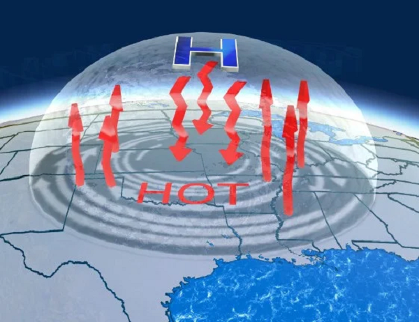 Vòm nhiệt là một hiện tượng thời tiết giữ nhiệt độ lại ở một khu vực và ngăn các hệ thống thời tiết khác di chuyển đến. Vòm nhiệt hình thành vì áp suất cao. Khi khí nóng cố gắng thoát ra ngoài, vòm nhiệt cản lại và làm khí nóng chìm xuống, khiến nhiệt độ càng tăng lên.