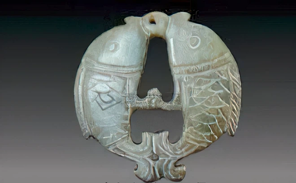 Cụ thể, vào tháng 5 năm 1980, nhà khoa học Peng Jiamu (Bành Gia Mộc) dẫn đầu nhóm nghiên cứu vào khu vực không có người ở - Lop Nur lần thứ ba. Nhưng sau đó, ông mất tích không để lại dấu vết.