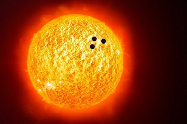 Ông nói rằng đây không phải chuyến đi đầu tiên của người ngoài hành tinh xung quanh Mặt trời. Trước đó, các nhà khoa học Nga cũng tuyên bố đã ghi nhận một sự kiện tương tự như vậy.