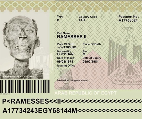 Hộ chiếu Ai Cập của xác ước Pharaoh Ramesses II. Đây cũng là vị Pharaoh đầu tiên và duy nhất được chính phủ nước này cấp hộ chiếu tới Pháp 3.000 năm sau khi ông qua đời.