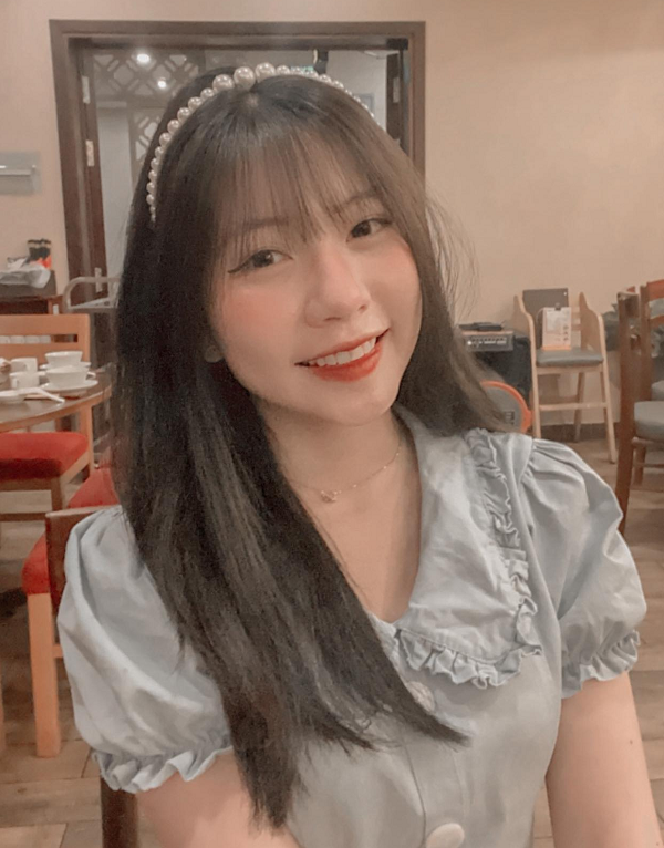 "Bên cạnh chơi game, mình vẫn đảm bảo hoàn thành bài vở năm cuối ngành quản trị khách sạn, bằng cách phân chia kế hoạch theo những khung giờ nhất định. Với mình việc học và cuộc sống vẫn đặt lên đầu" nữ game thủ chia sẻ.