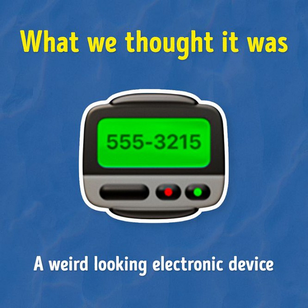 Thiết bị điện tử kỳ lạ này thực chất đây biểu tượng máy nhắn tin, thịnh hành vào những năm 1980 – 1990. Chiếc mày này thường được đeo trên thắt lưng để thông báo về cuộc gọi hay tin nhắn văn bản ngắn. Hiện nay, biểu tượng của thiết bị này thường được dùng để giao tiếp kỹ thuật số hoặc hoài niệm về công nghệ cũ.