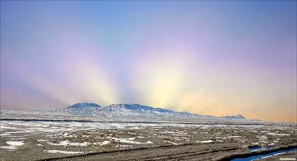 Đội Hoàng, Trung Quốc được xem là "kinh đô của Phật", vì nơi đây không chỉ có nhiều cảnh Phật mà còn vì có bức tượng "Phật ngủ" do thiên nhiên tạo thành ở bờ sông Đội Hoàng.