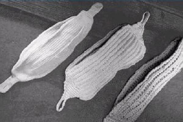 Ở các nước châu Á, thời kỳ xã hội phong kiến, con người đã phát minh ra tơ lụa, vải vóc vì vậy họ không còn sử dụng vỏ cây, da thú làm quần áo lót nữa. người phụ nữ sẽ dùng vải sạch khâu thành một chiếc túi nhỏ dài gắn vào thắt lưng để sử dụng khi tới "mùa dâu".