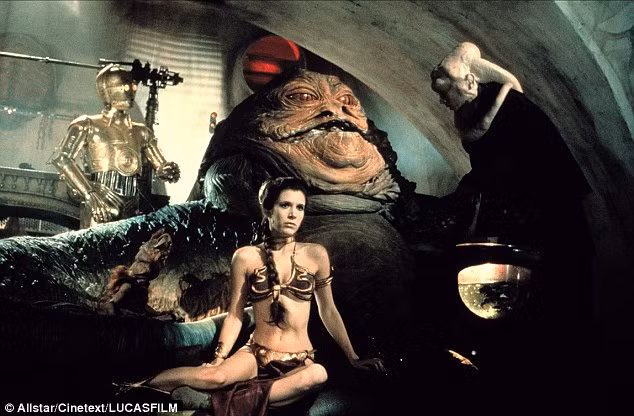 Quái vật khổng lồ Jabba the Hutt trong phim "Chiến tranh giữa các vì sao" (phiên bản 1983) được cho là đã hóa thân thành chú ếch trong vườn nhà ông Keith Talbot ở Australia. (Nguồn: Daily Mail)
