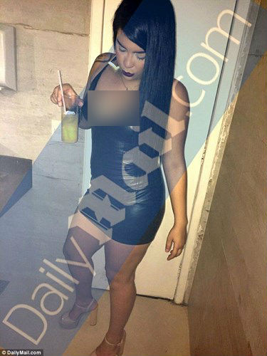 Hình ảnh của Jady Duarte ngay trước khi gặp Usain Bolt tại hộp đêm All In. Nữ sinh 20 tuổi cho biết ngôi sao người Jamaica đã dùng ứng dụng dịch của Google để tán tỉnh cô.