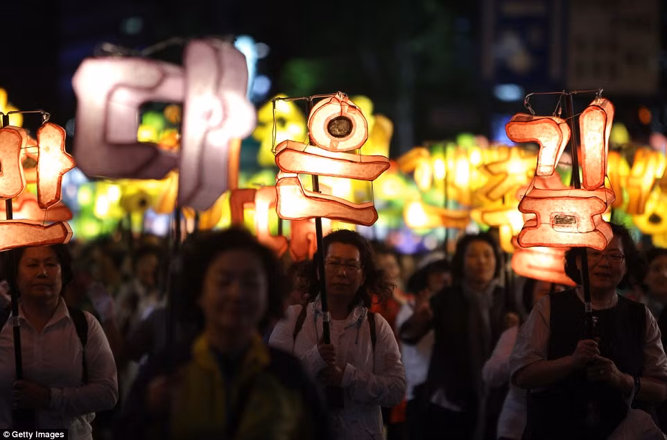 Lễ Phật Đản năm nay được tổ chức vào ngày 14/5 tới. (Nguồn: Daily Mail)