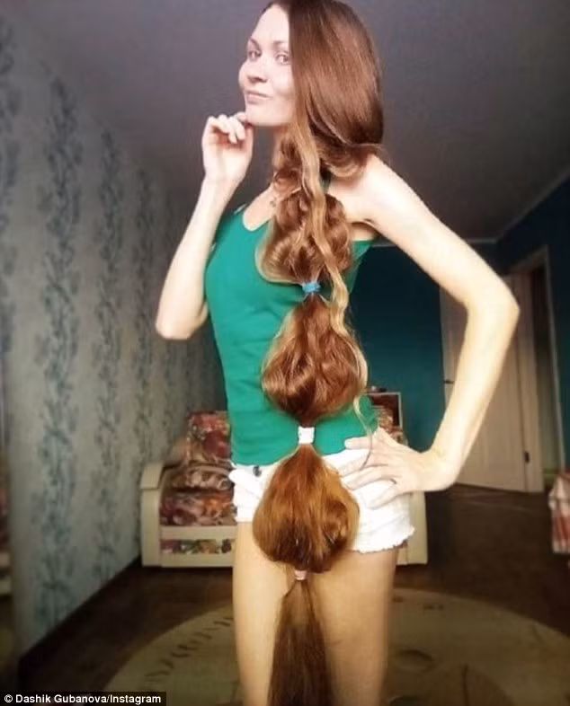 Freckle chụp ảnh với nhiều kiểu tóc khác nhau và đăng tải lên trang Instagram để những người hâm mộ cô chiêm ngưỡng.