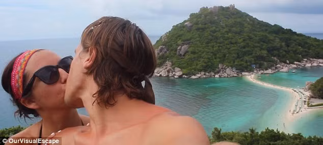 Brandon đã giúp bạn gái hiện thực giấc mơ được một lần tới Thái Lan.