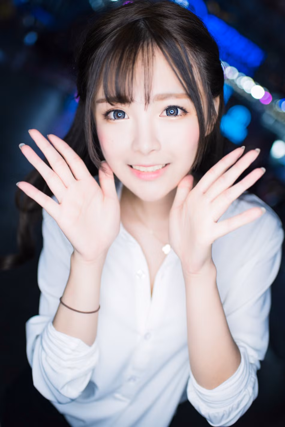 Đôi mắt như biết nói của Natsuki.