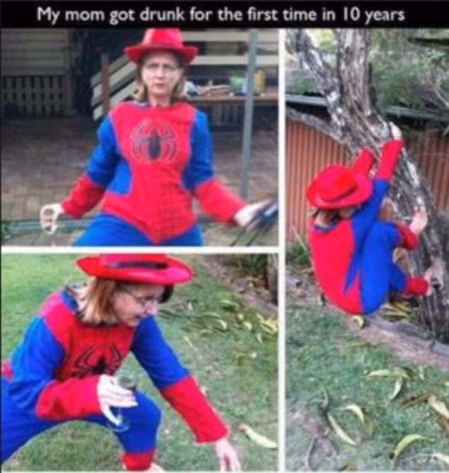 Mẹ nổi hứng hóa thành người nhện rất hài hước.