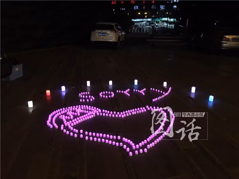 Tác phẩm của chàng trai đã hoàn thành để thay lời xin lỗi người yêu, sau khi hai người cãi nhau.