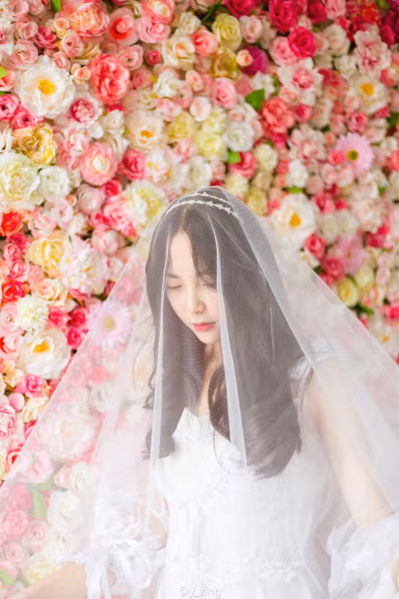 Cô nữ sinh sư phạm sở hữu vẻ đẹp dịu dàng và trong trắng khiến nhiều người mê mẩn.